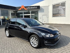 Volkswagen Golf - 1.2 TSI Lounge Navigatie Cruise Climate Parkeersensoren