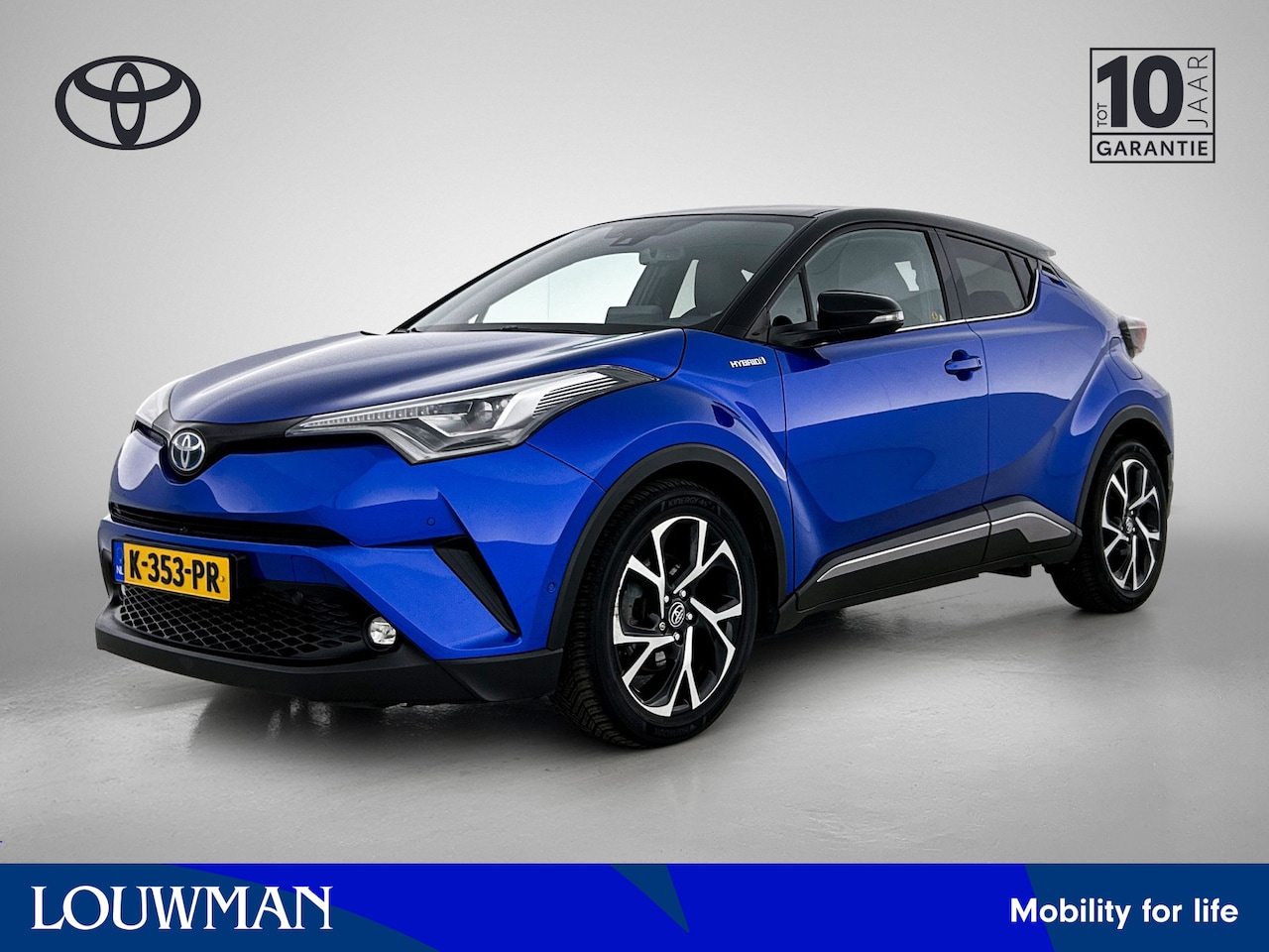 Toyota C-HR - 1.8 Hybrid Bi-tone Plus | Carplay | Dealer onderhouden | JBL | Dodehoek detectie | Stoel+s - AutoWereld.nl
