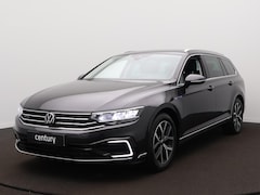 Volkswagen Passat - 1.4 TSI PHEV GTE Business Automaat - Navigatie - Trekhaak - ErgoComfort-stoel - Camera - S