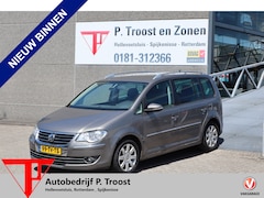 Volkswagen Touran - 2.0 TDI Highline Business Achteruitrijcamera/Stoelverwarming/Cruise control/Airco MEENEEMP