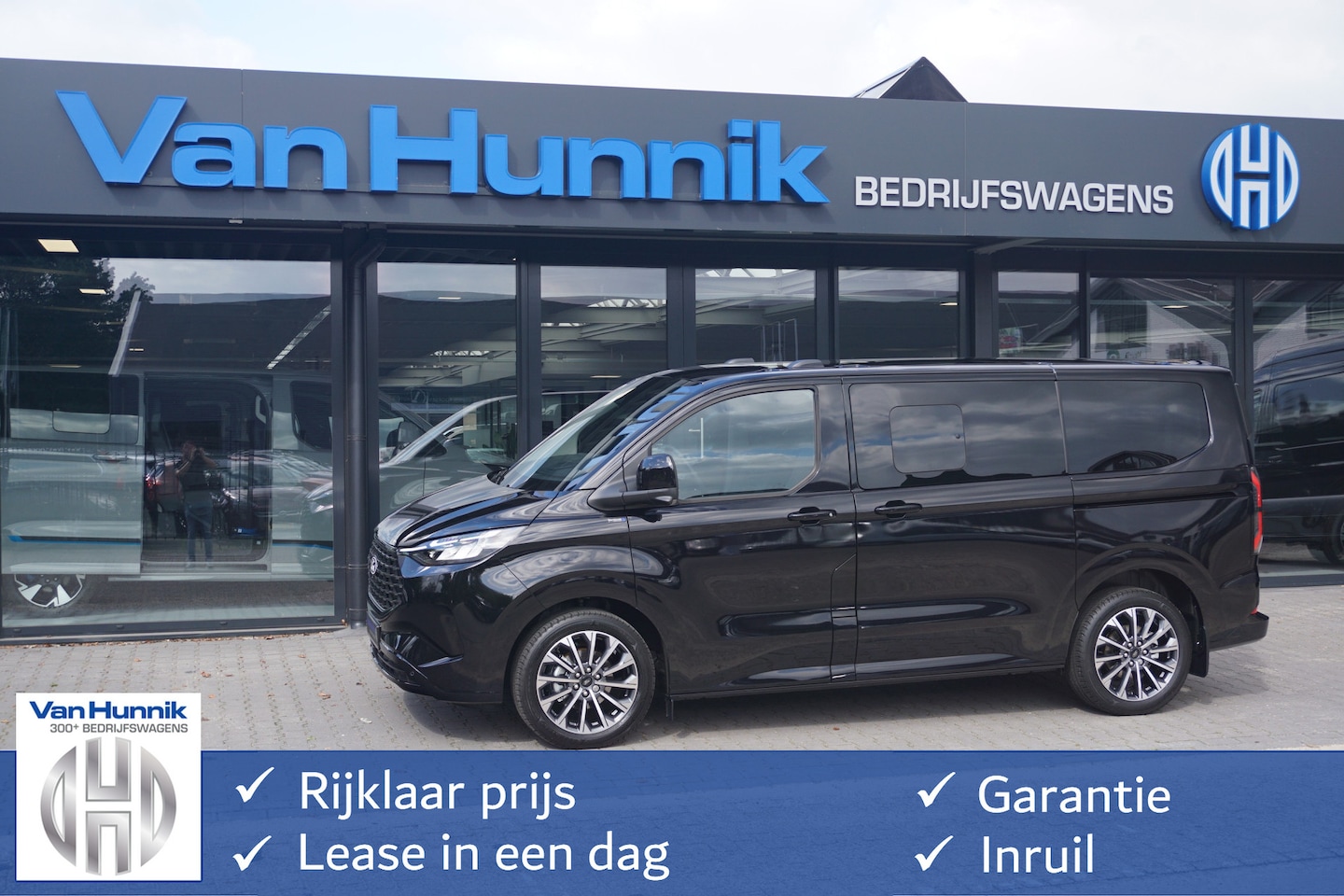 Ford Transit Custom Tourneo - 340S 2.5 PHEV 233PK Titanium X PRIJS INCL. BPM Leder, 19" LM, B&O, Pano, Elec. Schuifdeur, - AutoWereld.nl