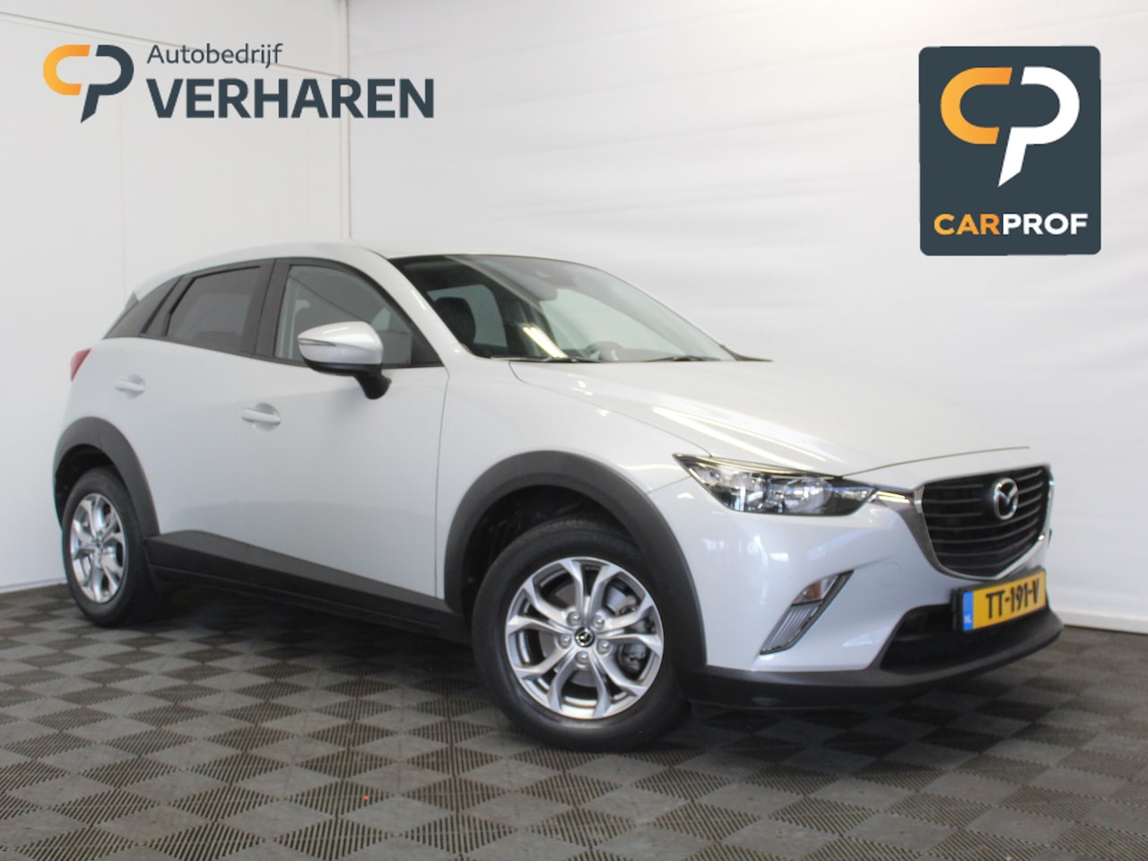 Mazda CX-3 - 2.0 SkyActiv-G 120 Dynamic AIRCO | CRUISE | CAMERA | LMV16 | CV | DAB | NAVI - AutoWereld.nl