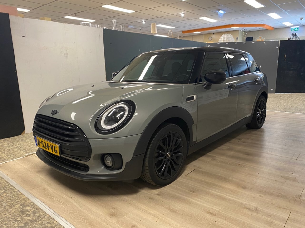MINI Clubman - 1.5 Cooper Classic - AutoWereld.nl