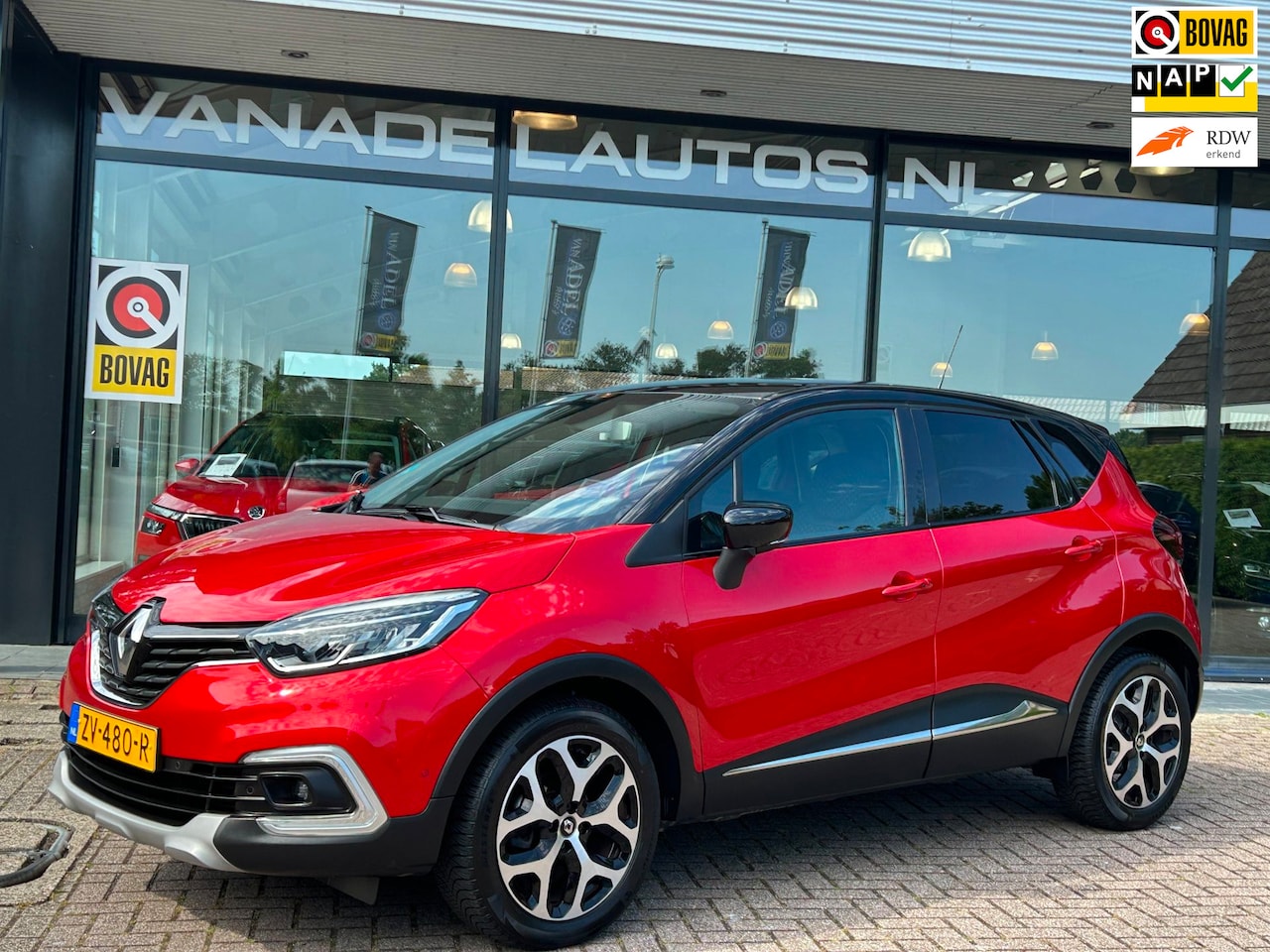 Renault Captur - 0.9 TCe Intens 1e Eig! Navi Camera Clima Trekhaak NL-Auto NAP Volledig Dealeronderhouden! - AutoWereld.nl