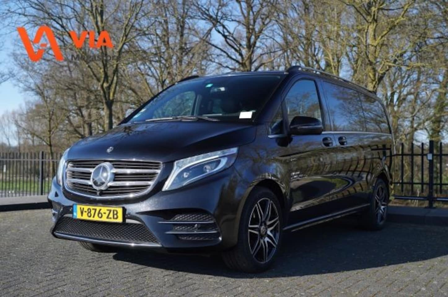Mercedes-Benz V-klasse - 250 V250 d (140 kW) DC Avantgarde AMG | Elek. deuren | LED | Camera | Leer | 5p Automaat - AutoWereld.nl
