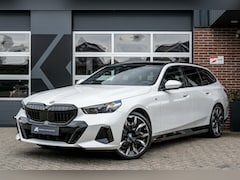BMW 5-serie Touring - 520i M Sport | Panorama | Bowers & Wilkins | Head-Up | 360° | 21 Inch | Driving Ass. Plus
