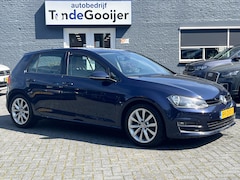 Volkswagen Golf - 1.4 TSi 140 pk ACT Highline | NAV. | ALCANTARA | TREKHAAK AFN. | XENON | NL-AUTO |