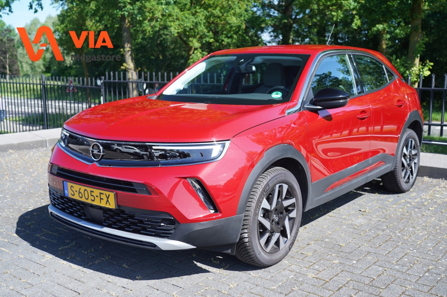 Opel Mokka - 1.2 | Elegance | Climate | Navigatie | PDC | 17" Velgen | Virtual Cockpit | Camera | - AutoWereld.nl