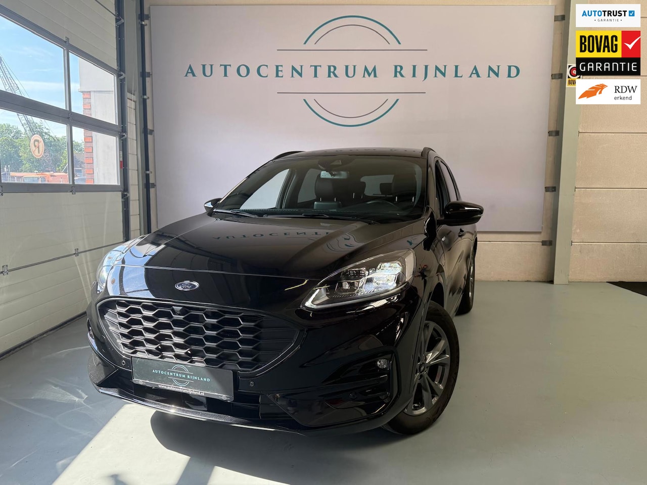 Ford Kuga - 2.5 PHEV ST-Line X Trekhaak, Camera, Navi, Stoel/Stuurverwarming - AutoWereld.nl