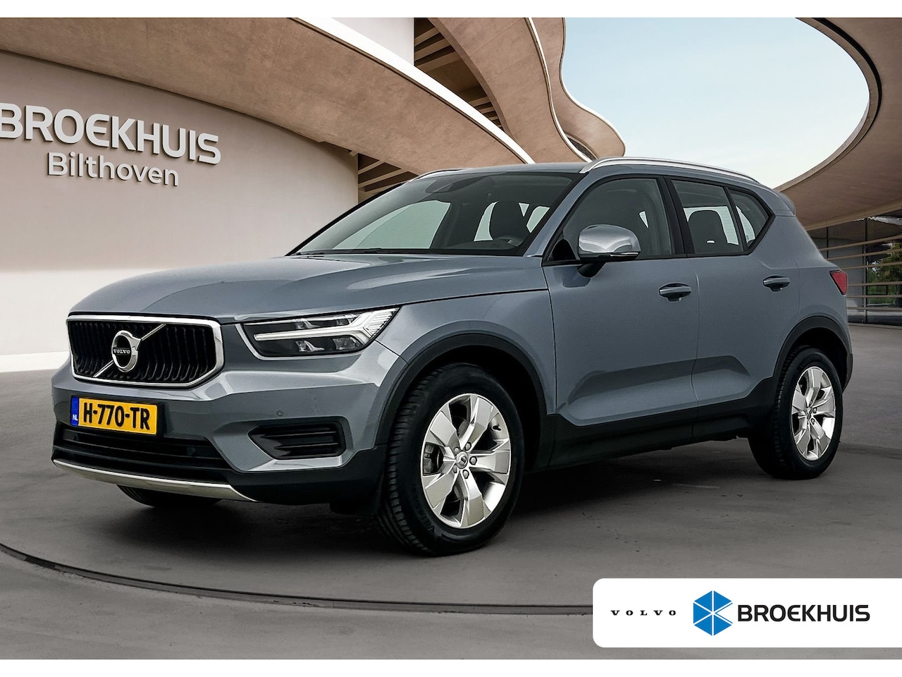 Volvo XC40 - 2.0 T4 Momentum Pro | Trekhaak | Lederen bekleding | PDC V+A en Camera | Harmen & Kardon | - AutoWereld.nl