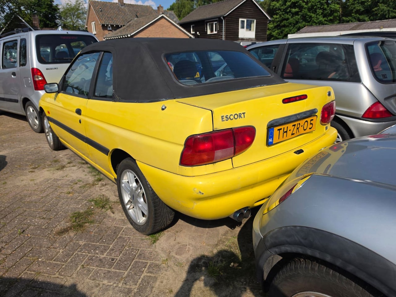 Ford Escort Cabrio - 1.6 Pacific 1.6 Pacific ( AIRCO / A.P.K. juni 2027 !!) - AutoWereld.nl