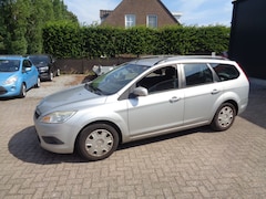 Ford Focus Wagon - 1.6 Trend airco, radio cd
