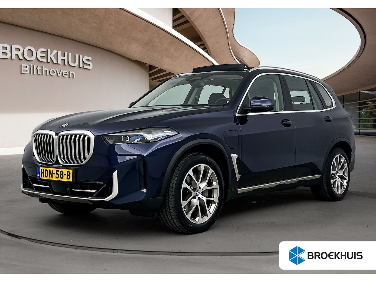 BMW X5 - xDrive50e |  Connected Package Professional | Trekhaak elektrisch bedienbaar | Panoramadak - AutoWereld.nl