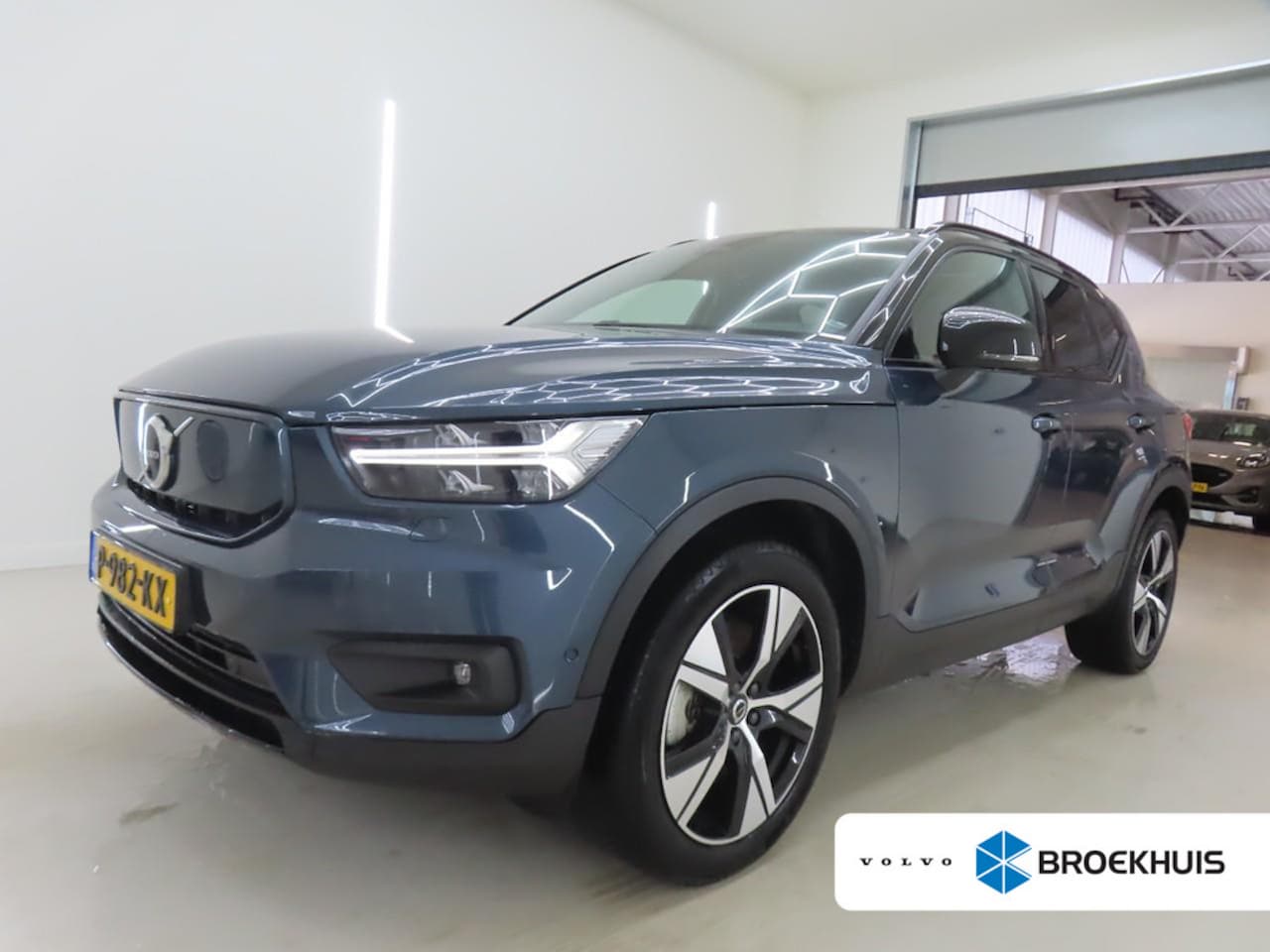 Volvo XC40 - Recharge Pro | Panoramadak | Trekhaak | Adaptive LED | 360 Camera | Adaptive Cruise | Harm - AutoWereld.nl