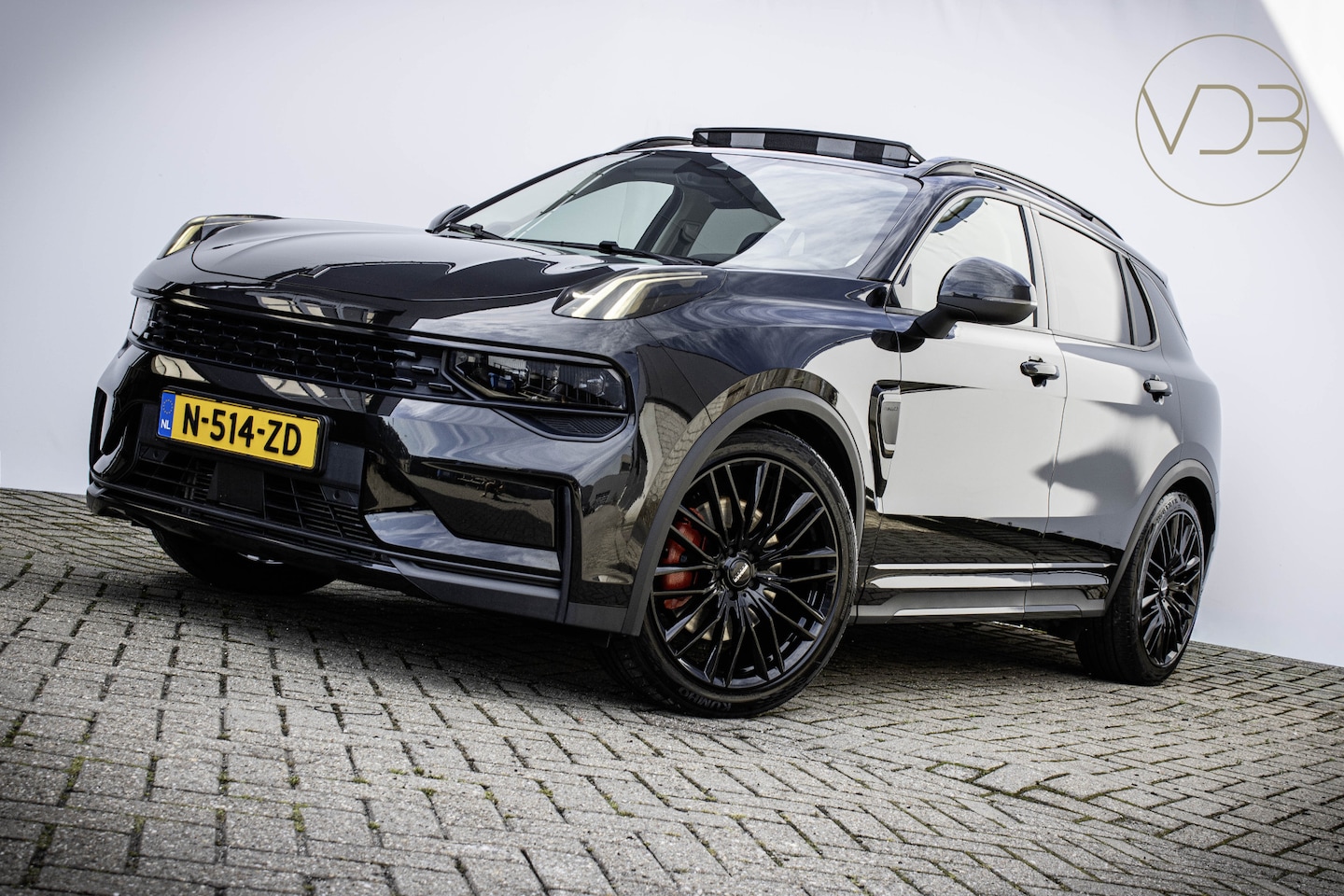 Lynk & Co 01 - 1.5 Pano 20inch Black Edition ORIGINEEL NL - AutoWereld.nl