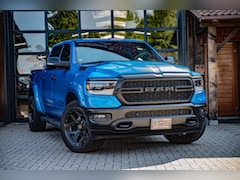 Dodge Ram 1500 - 5.7 V8 | wide body | 6 zits op kenteken | Panorama dak |