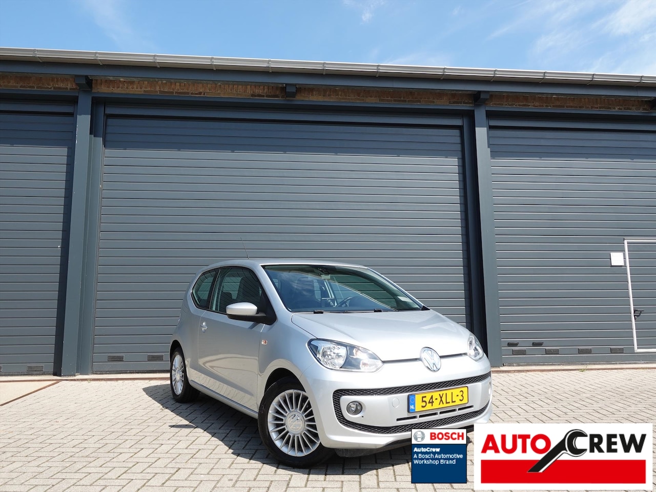 Volkswagen Up! - 1.0 High up! NL AUTO/RIJKLAAR/1E EIGENAAR/AIRCO/NAVI - AutoWereld.nl
