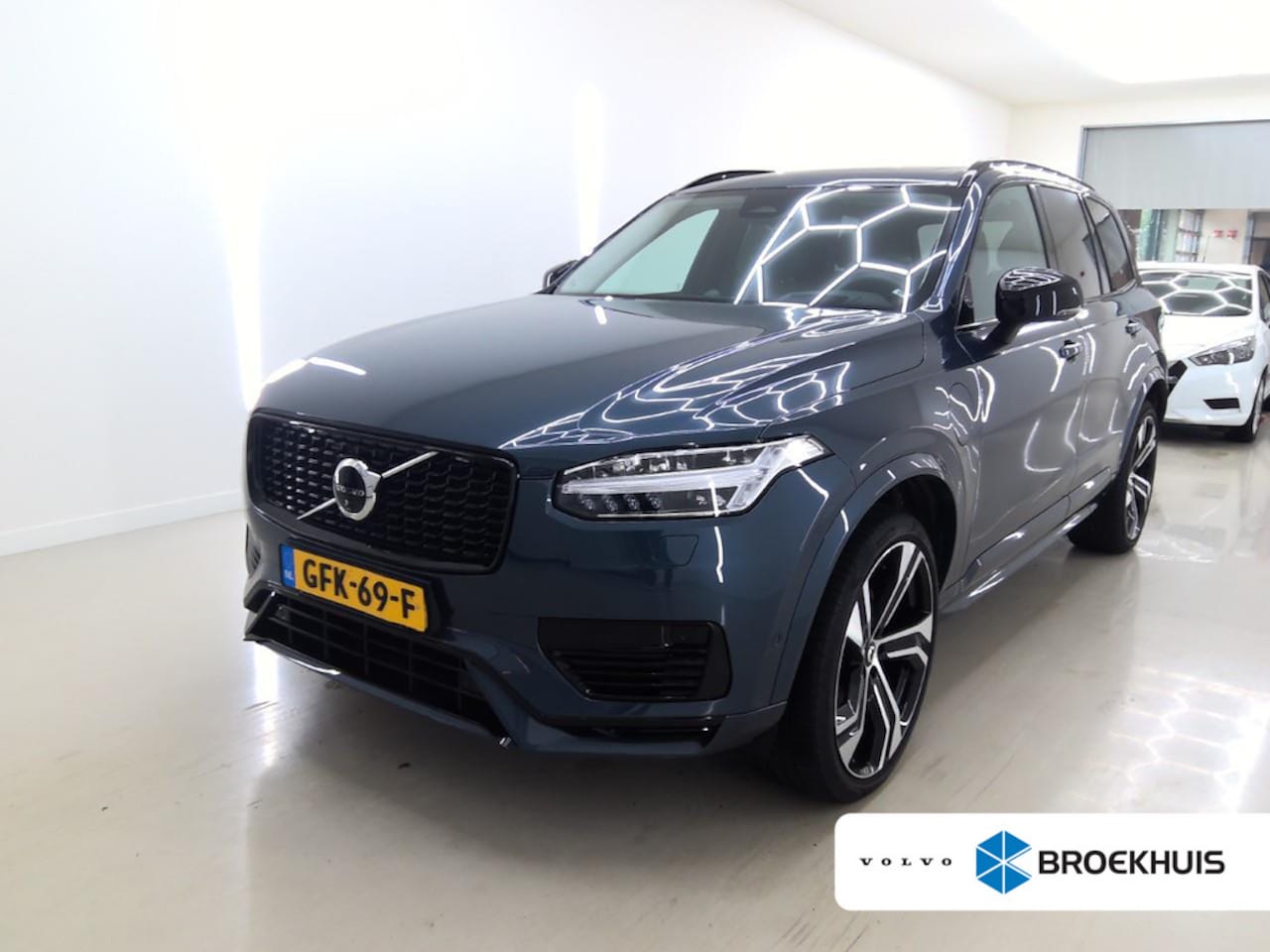 Volvo XC90 - T8 Plug-in hybrid AWD Ultra Dark | Luchtvering | Trekhaak | Harman/Kardon | Stoelventilati - AutoWereld.nl