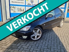 Lexus IS - 200
