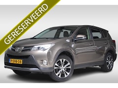Toyota RAV4 - 2.0 Style 4WD Automaat Navigatie | Cruise control | Camera | Trekhaak | 4 Seizoenen banden