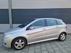 Mercedes-Benz B-klasse - Automaat, Trekhaak, Airco, NAP nieuwstaat 170
