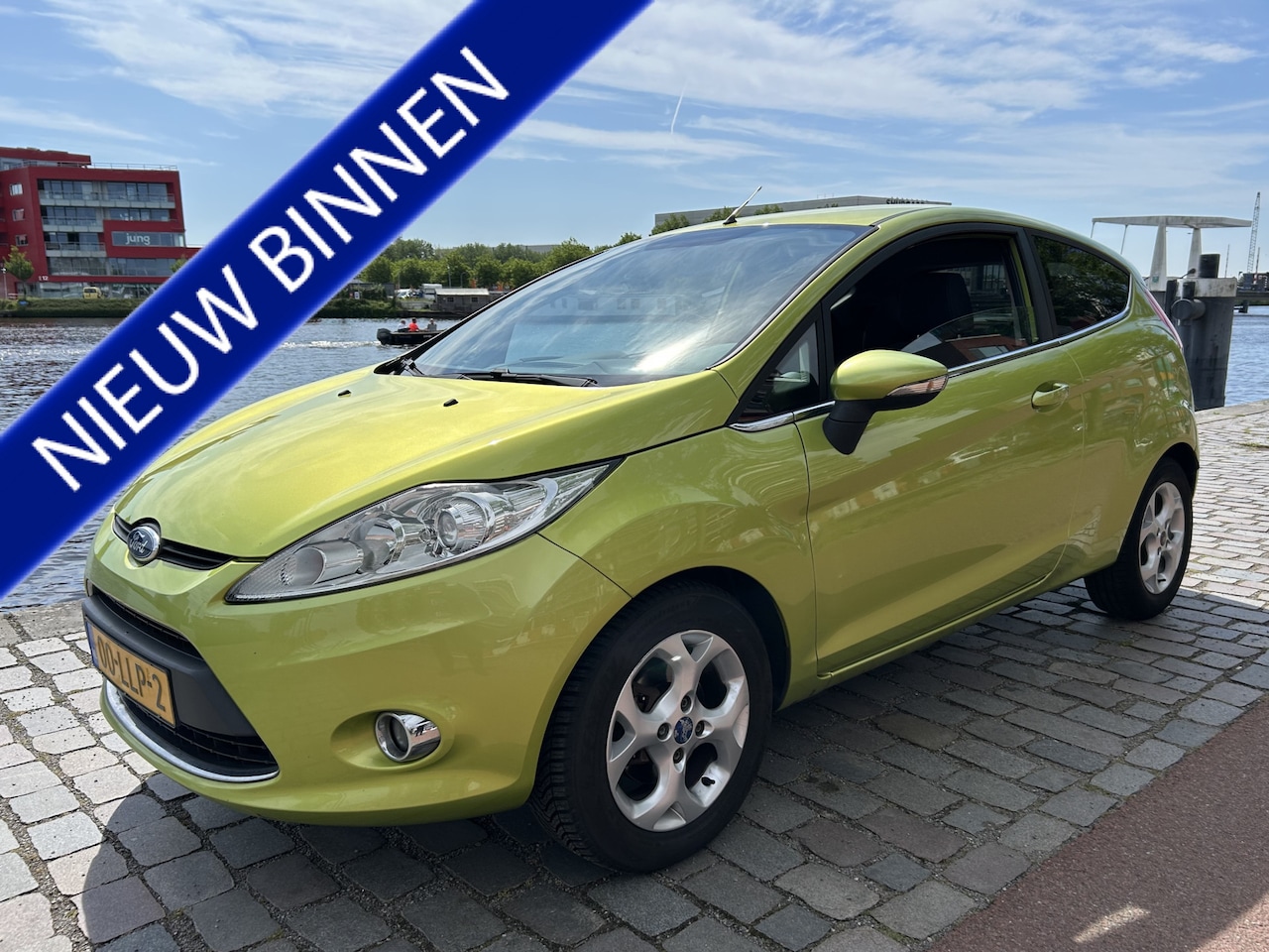 Ford Fiesta - 1.25 Titanium 3 deurs Airco Nieuwe APK - AutoWereld.nl