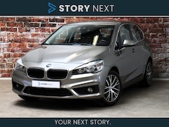 BMW 2-serie Active Tourer - 218i Business Automaat / Navigatiesysteem Plus / Climate Control / Head-Up Display / 17 In
