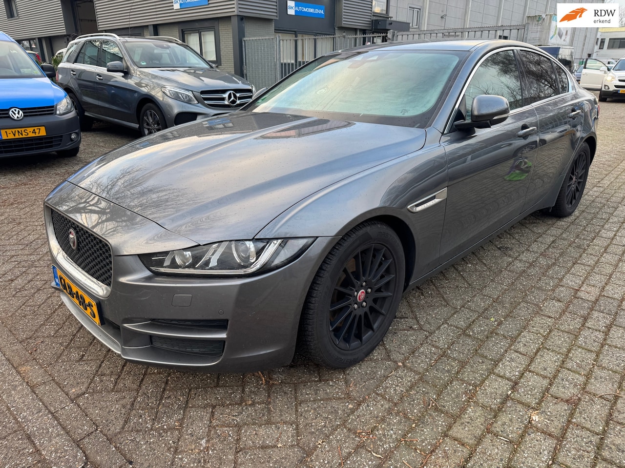 Jaguar XE - 2.0 D R-Sport - MOTOR DEFECT- STUK - - AutoWereld.nl