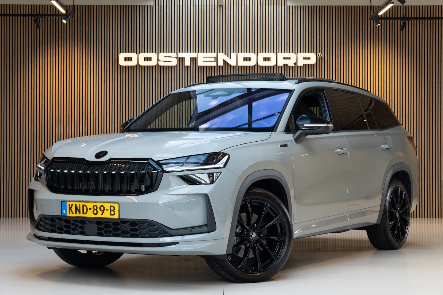 Skoda Kodiaq - 1.5TSI/150pk MHEV Sportline 7p Blackstyle|2026|Panoramadak|Trekhaak|20"Blackstyle|Clima|Na - AutoWereld.nl