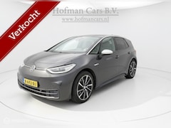 Volkswagen ID.3 - First Max 58 kWh | Panoramadak | Trekhaak | Camera | Massage | 65.208 km | 12/2020 | INCL