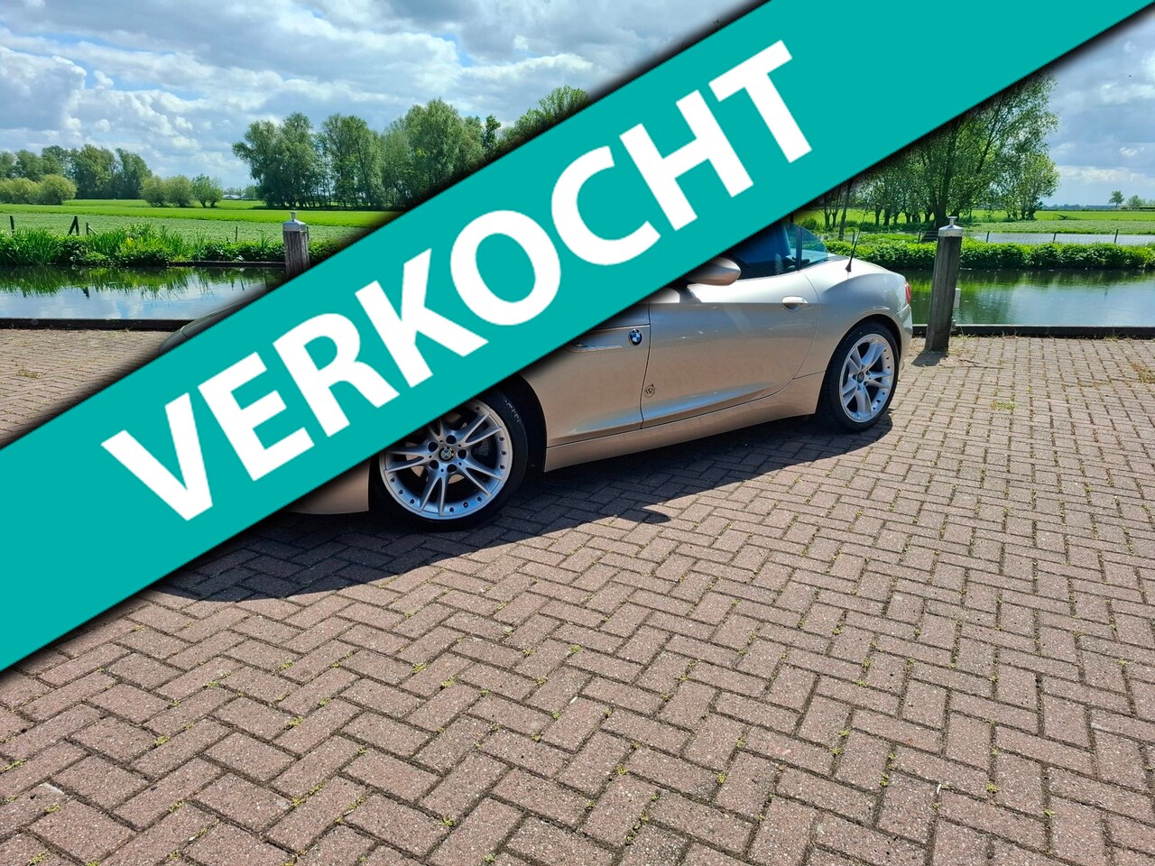 BMW Z4 Roadster - SDrive23i Introduction NL-auto Leder Clima 18 inch Breed set Stoelverwarming PDC v+a - AutoWereld.nl