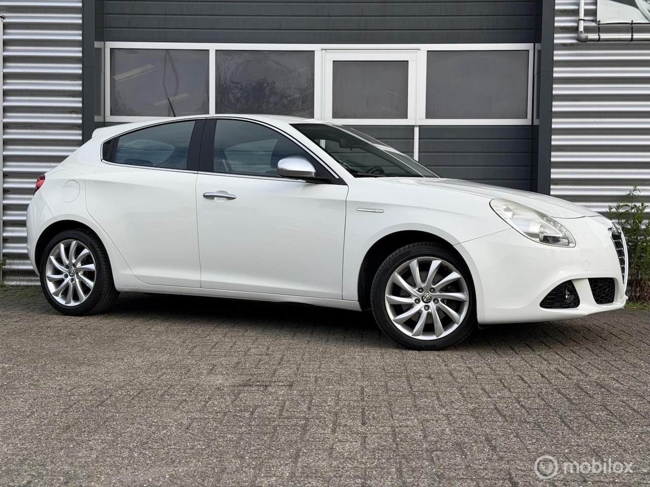 Alfa Romeo Giulietta - 1.4 Turbo 170PK 2010|Groot Ohoud|17Inc| - AutoWereld.nl