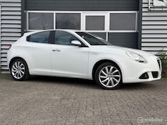 Alfa Romeo Giulietta - 1.4 Turbo 170PK 2010|Groot Ohoud|17Inc|