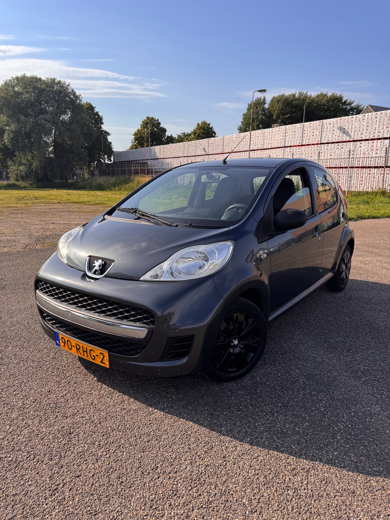 Peugeot 107 - 1.0-12V XR | AIRCO | CARPLAY | ANDROID AUTO | APK - AutoWereld.nl