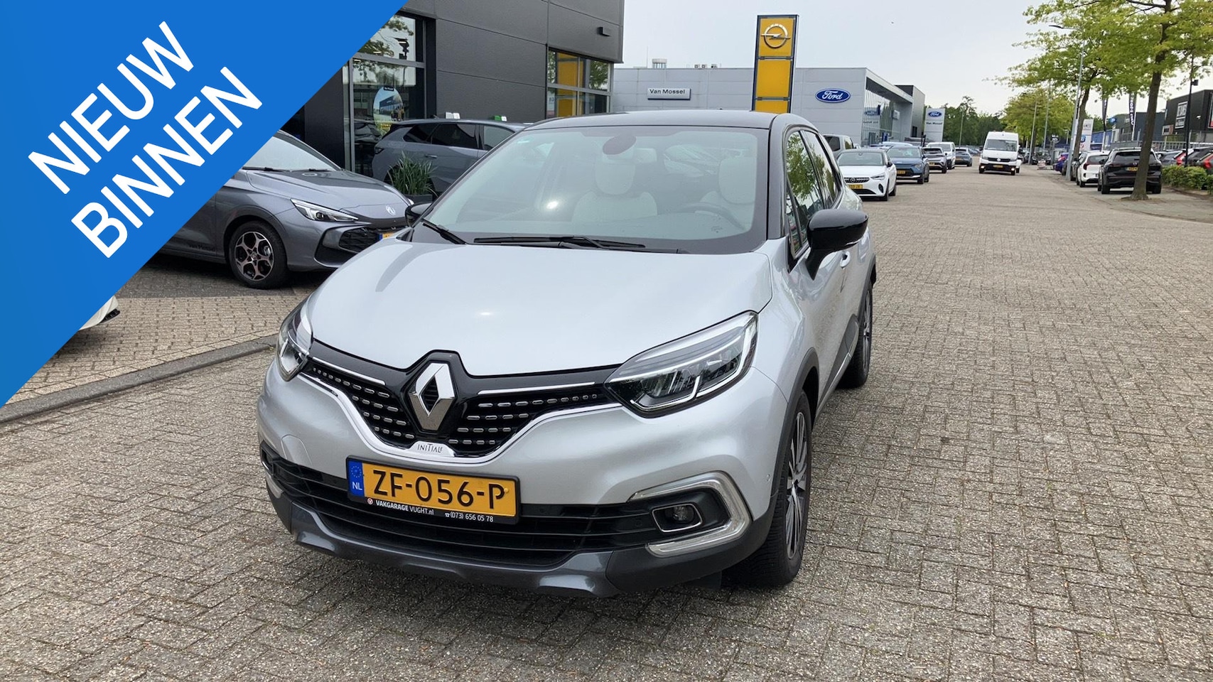 Renault Captur - 1.3 TCe Initiale Paris | Panoramadak | Stoelverwarming | Vaste Trekhaak | Bose Audiosystee - AutoWereld.nl