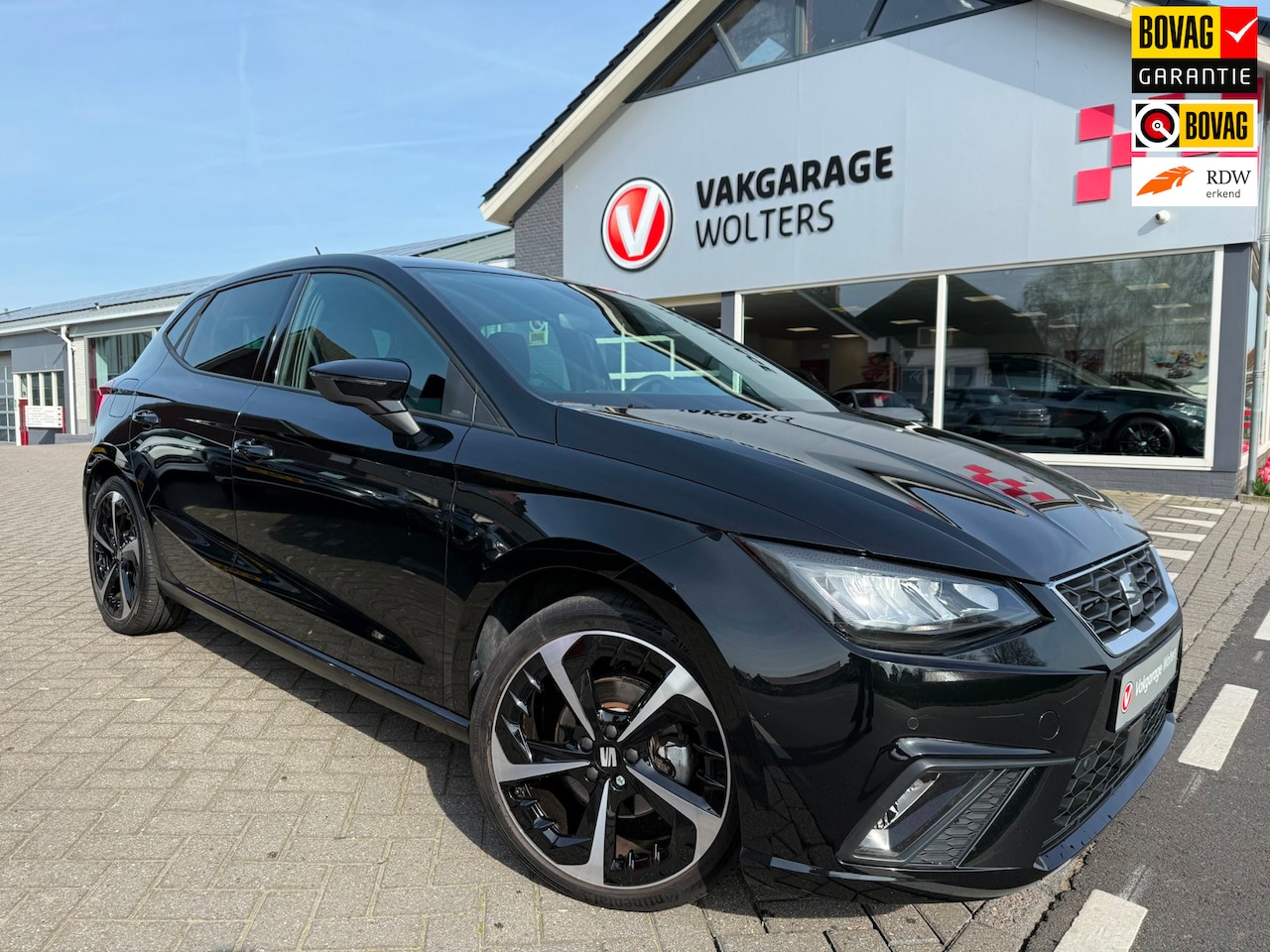 SEAT Ibiza - 1.0 EcoTSI FR Business Connect RIJKLAARPRIJS! - AutoWereld.nl
