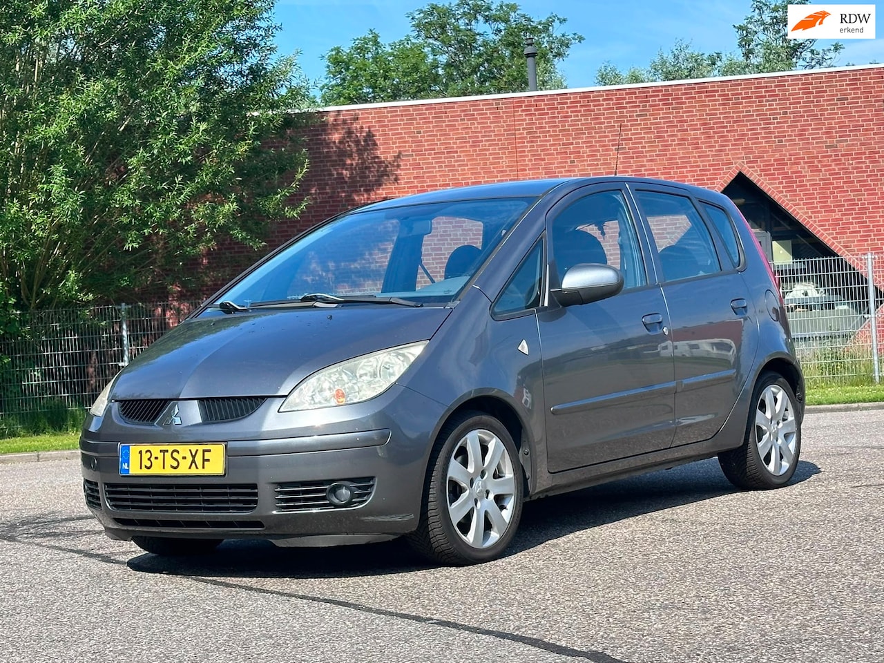 Mitsubishi Colt - 1.3 Heartbeat 5DR*Navigatie*Airco*LM velgen*Trekhaak*Elektrische ramen* - AutoWereld.nl