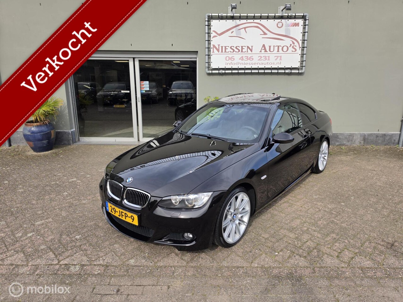 BMW 3-serie Coupé - 325i Individual M-Sport - AutoWereld.nl