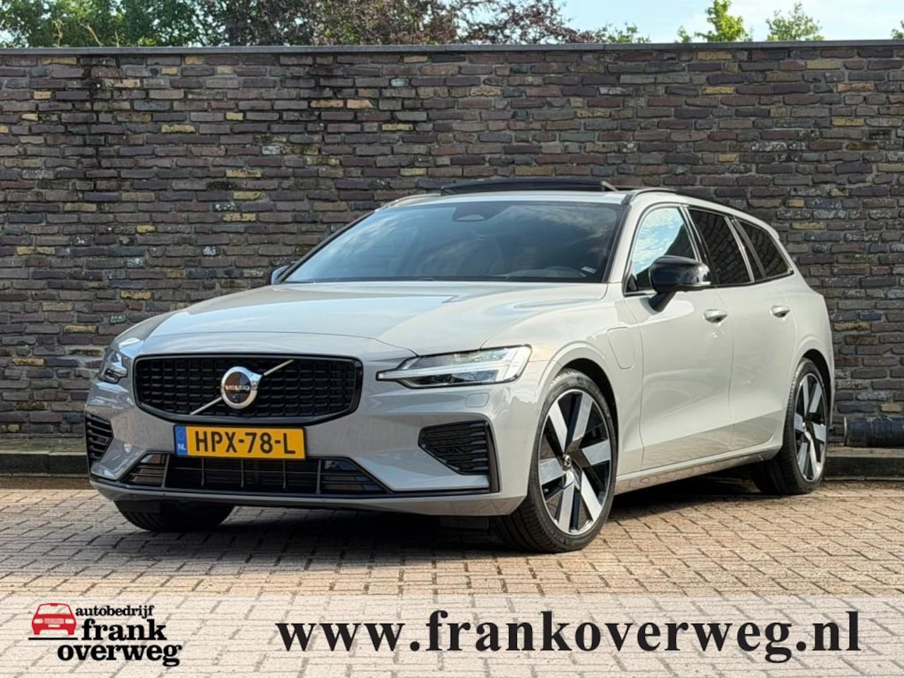 Volvo V60 - 2.0 T6 AWD Ultra Dark Panodak Trekhaak HenK - AutoWereld.nl