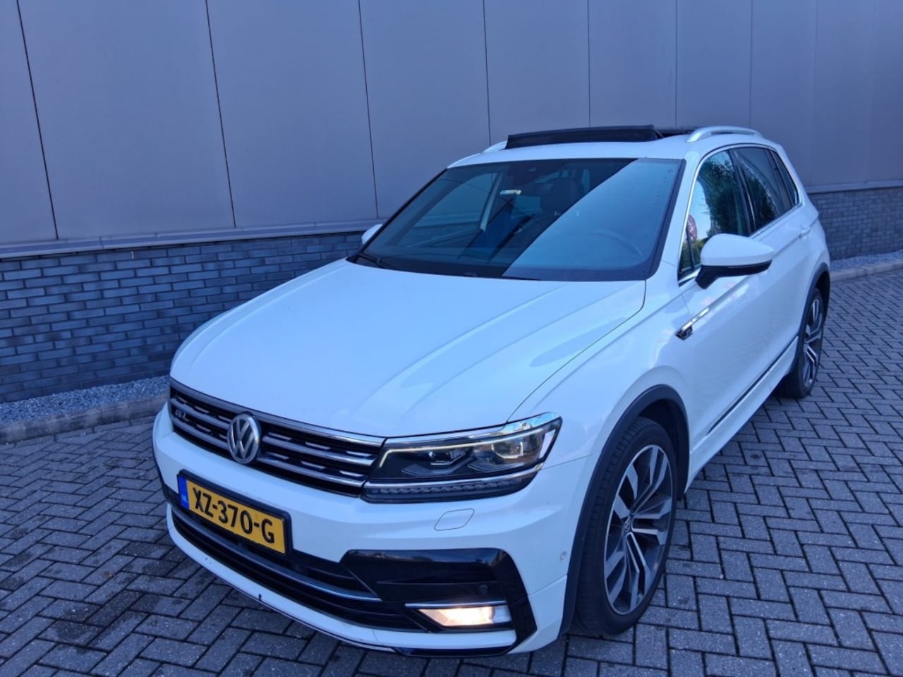 Volkswagen Tiguan - 2.0 TSI 4Motion Highline 2.0 TSI 4Motion HIGHLINE - AutoWereld.nl