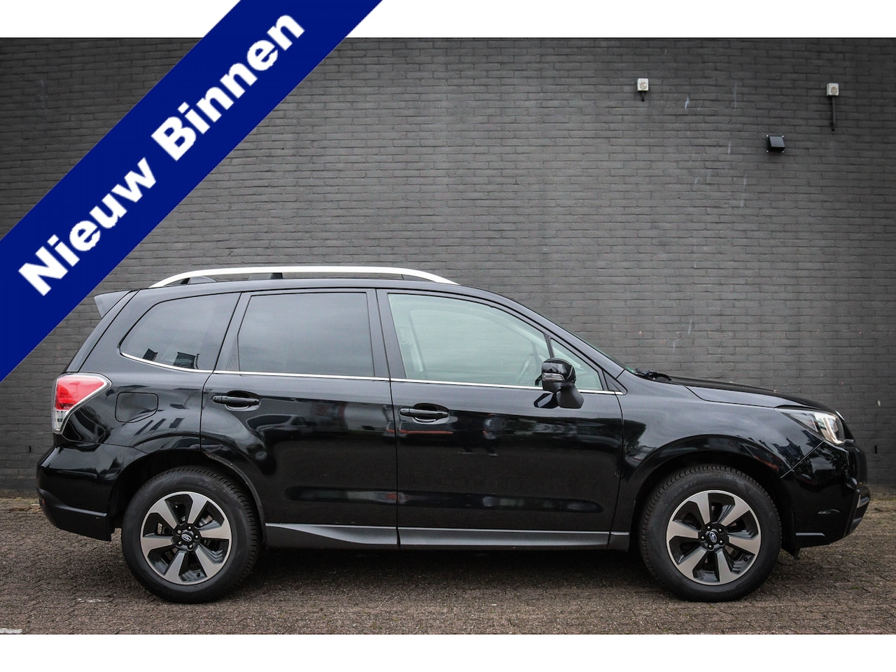 Subaru Forester - 2.0 Premium Net binnen-Nu al te bezichtigen - AutoWereld.nl