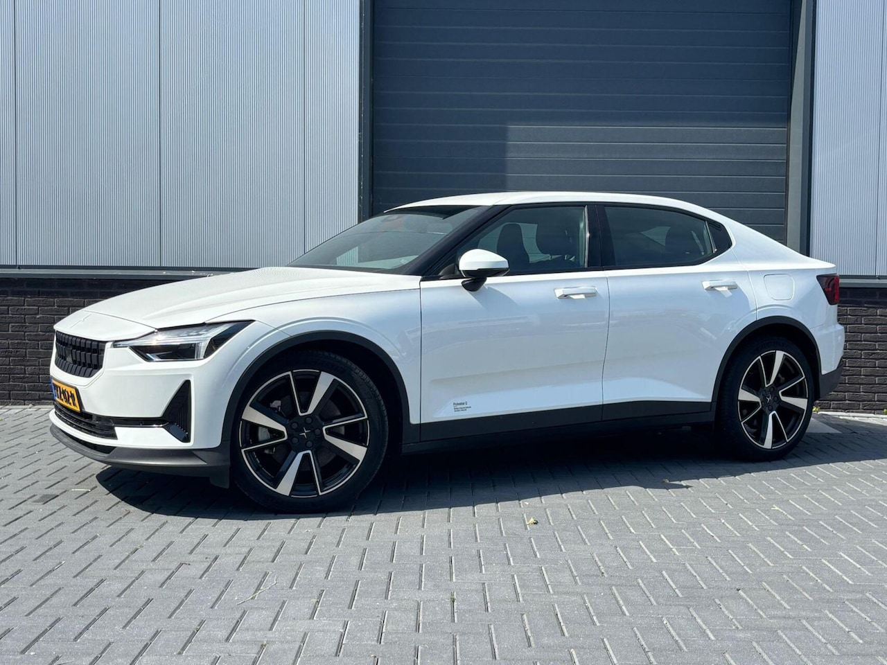 Polestar 2 - Standard Range Single Motor PLUS 63kWh SOH 94% - AutoWereld.nl
