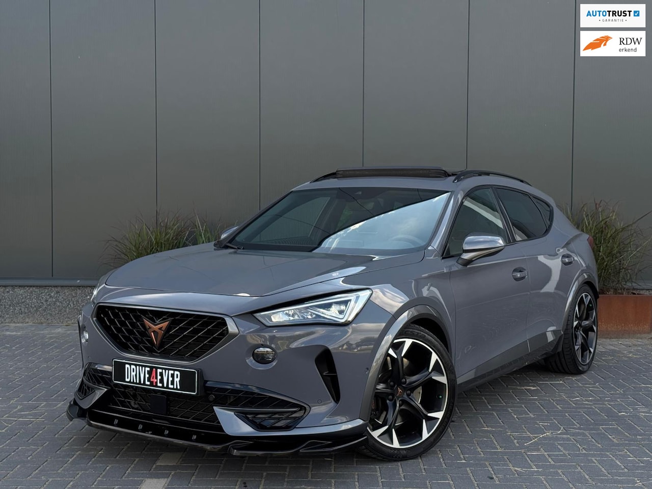 CUPRA Formentor - 2.0 TSI 4DRIVE VZ 310pk FULL OPTIES PANO | NAVI | CAMERA | LEDER | CUPRA BUTON - AutoWereld.nl
