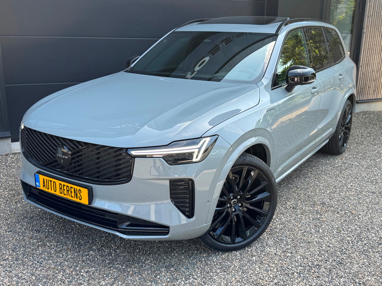 Volvo XC90 - 2.0 T8 Plug-in hybrid AWD Ultra BLACK | HEICO | Bowers&Wilkins | Luchtvering | Massage| Ve - AutoWereld.nl