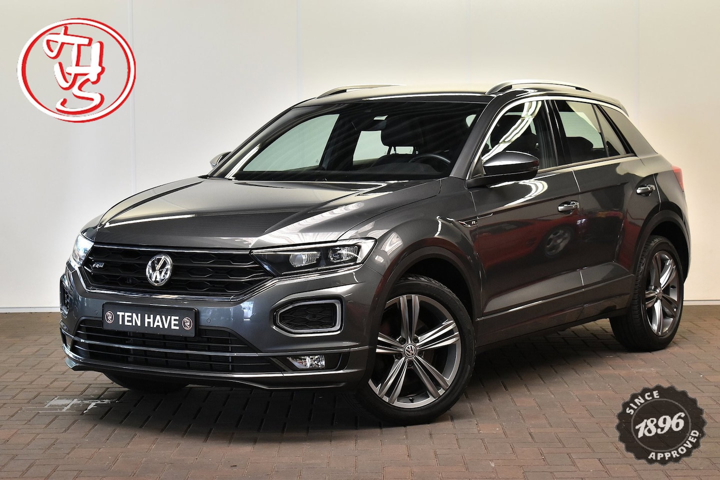 Volkswagen T-Roc - 1.5 TSI 3X R-LINE TREKHAAK|ELEK. ACHTERKLEP|KEYLESS|VIRTUAL DISPLAY|ACC|WINTER PACK - AutoWereld.nl