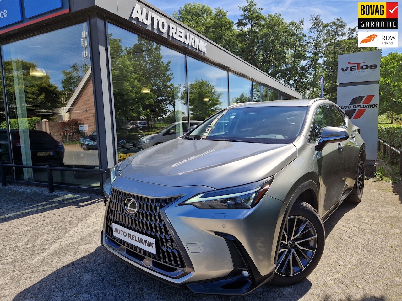 Lexus NX - 450h+ AWD Luxury Line/PLUG-IN/TREKHAAK AFNB.1500KG/ALL-SEASON BANDEN - AutoWereld.nl