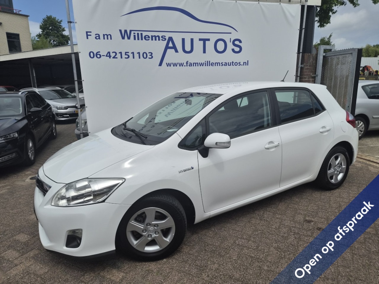Toyota Auris - 1.8 Full Hybrid Bns - AutoWereld.nl