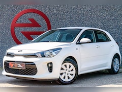 Kia Rio - 1.2 DynamicLine / Parkeersensoren / Stoelverwarming / Bluetooth / Cruise Control / Airco /