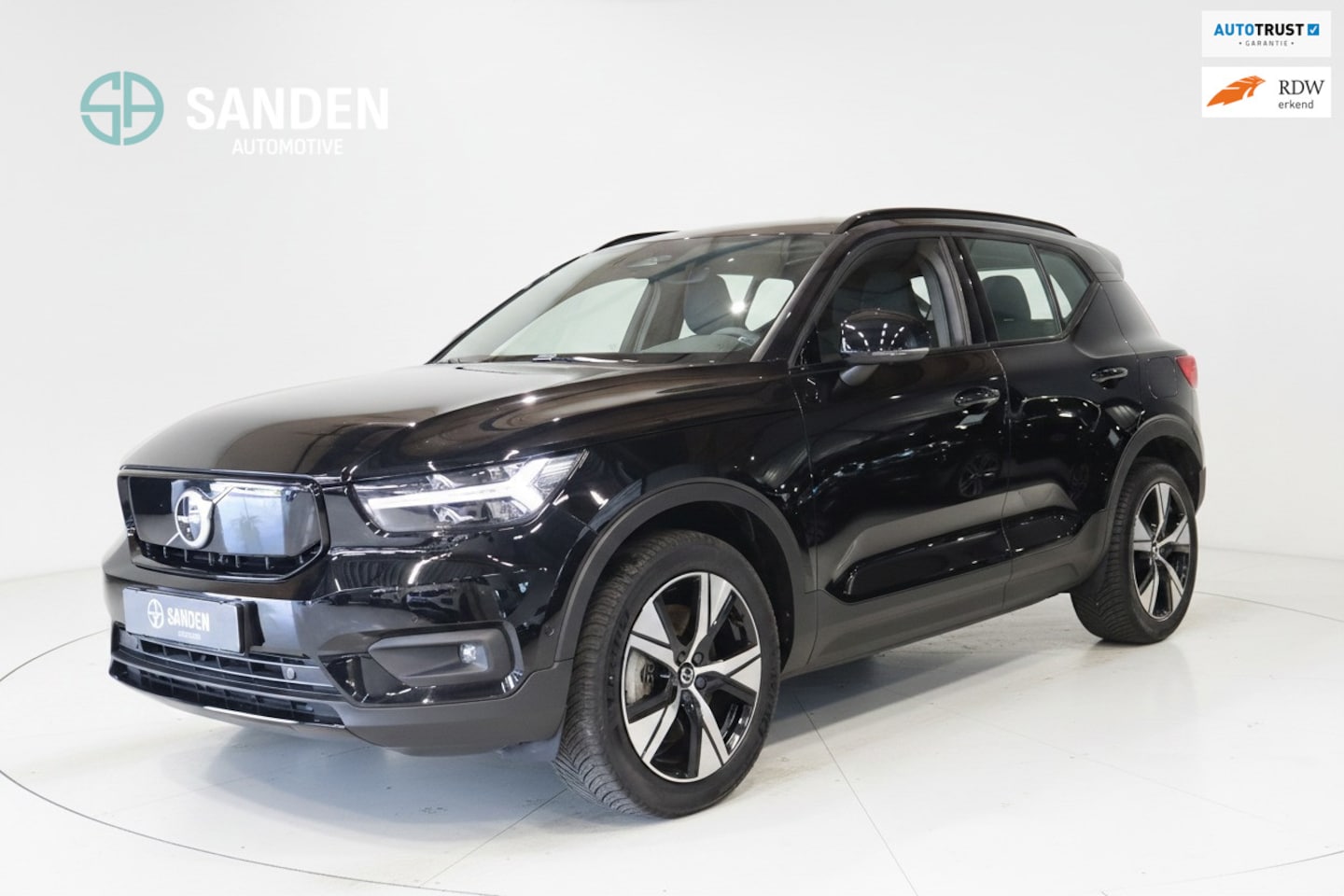 Volvo XC40 - Recharge Pro|LED|Navi|Pano|Rijassistent pakket|Stoel+Stuurverwarming|360 camera|Warmtepomp - AutoWereld.nl