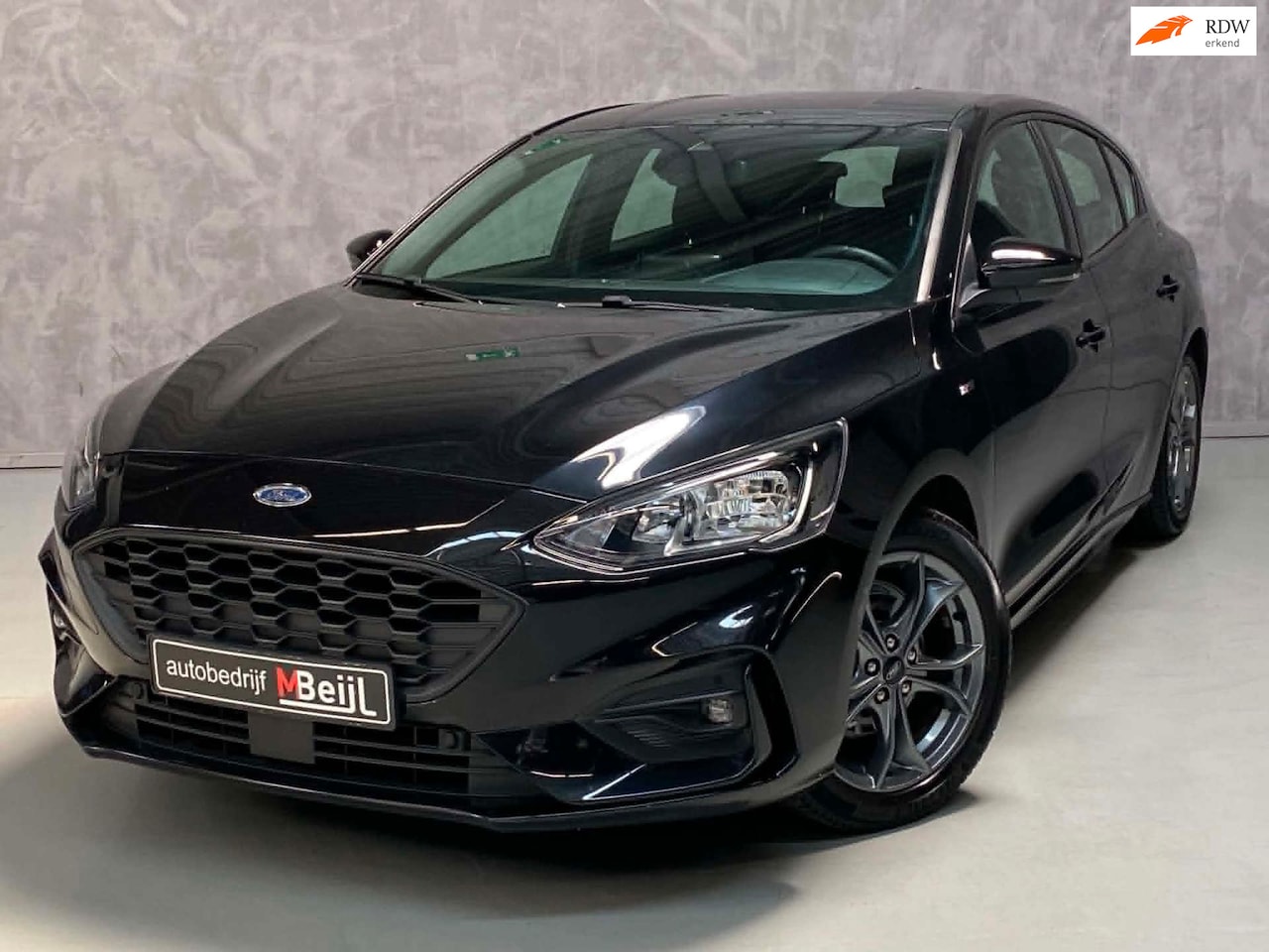 Ford Focus - 1.0 EcoBoost ST Line Business /Led /Trekhaak /Winterpakket - AutoWereld.nl